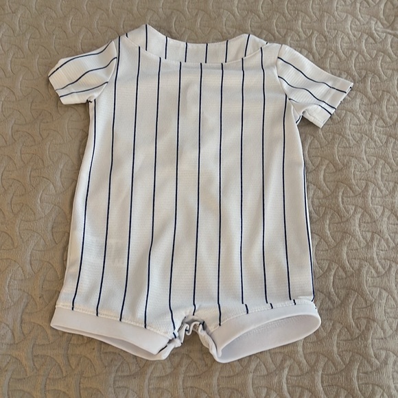 Chicago Cubs Outfit for 3/6 months ❤️💙 - Picture 2 of 5